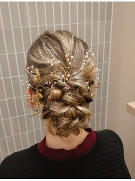 ランリ 名古屋名駅(ranri) シニヨン