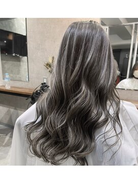 クリーム 大宮(CREAM) コントラストハイライトカラー