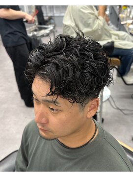 アイコン ブルー メンズ(I-CON #blue MEN'S) サーフバックパーマ【池袋フェード】