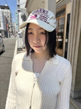 エヴリンアンドペイジ(Evelyn&paige) ぱつっとボブ/顔まわりレイヤー/暗髪【神戸元町/水原】