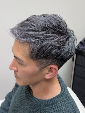 ソレリア(Soleria) ベリーショートイケオジヘア/白髪ぼかし/極細ハイライト