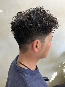 経験豊富なスタイリストがあなたの魅力を最大限に引き出す、あなただけの似合わせスタイルをご提案します☆