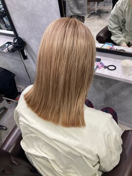 グラッジ 池袋(GLADGE) ミルクティーベージュ