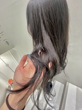 バズ(BUZZ) 夏の日差しで盛れるカラー(BUZZトワダ)