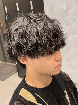 アビー(ABEY) 波巻きスパイラル刈り上げなしマッシュ