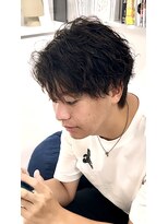 リベイル(LIVEIL) センターパート ダウンパーマ ツイストスパイラル 波巻パーマ