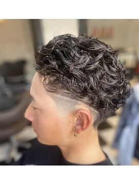バッドバーバー 蒲田店(BAD BARBER) メンズパーマスキンフェード