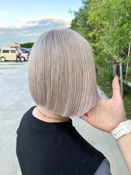 アンドシー(and c) ホワイトベージュ　MIKU