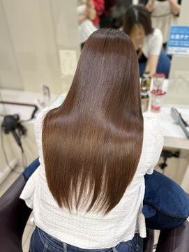 ミニヨン バイ ハピネス 高の原店(mignon by Happiness) 湿気でもツヤのある髪の毛