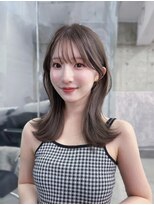 フィヴェント(Fivent) 黒髪韓国小顔レイヤーイメチェン暗めオリーブグレークラゲヘアー