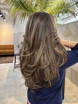 メリー オオサカ(Merly Osaka) ハイライト/似合わせカット