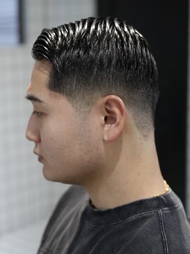 ヘア アトリエ ホロウ 堀江(HAIR ATELIER HOLLOW) Side Part《サイドパート》