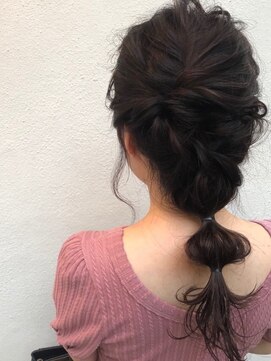 フロート 小阪店(float) カジュアルアレンジ＿結婚式,前下がり,斜めバング