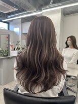 ジルブラン(JIL BLAN)&nbsp;ハイライトバレイヤージュダブルカラーショートカット30代40代