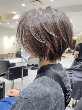 アンド ストーリーズ(&STORIES) 前下がりショート/前髪/絶壁解消/小顔効果/30代/40代【橋本】