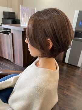 ヴァンカウンシル 月見町店(VAN COUNCIL) フェミニンショート