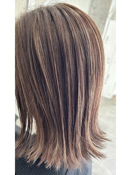 リム 南浦和(Lim) ハイライト/インナーカラー/白髪ぼかし/縮毛矯正/ショート