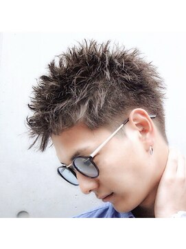 ライズ 渋谷店(RISE) 束間アップバングベリーショート