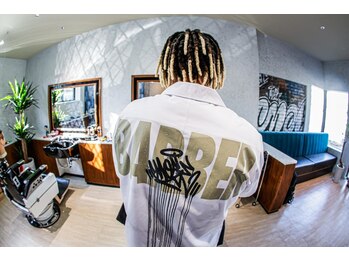 モゲ(MOGE)の写真/価格以上の高満足度本格BARBER！男の嗜みを知り尽くしたプロの技術でワンランク上の上質な男を演出◎