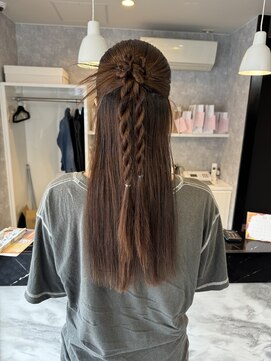 エーラ(Ala) お呼ばれヘア