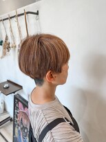 ポート 蕨(PORT)&nbsp;【篠原】刈り上げショート白髪ぼかしハイライト