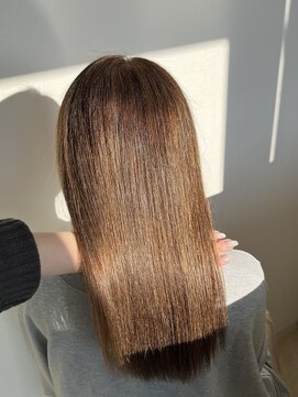 カット、ケアカラー、髪質改善トリートメント