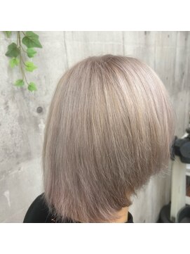 ヘアーメイクフィールヒルズ(FEEL HILLS) ウルフハイトーン