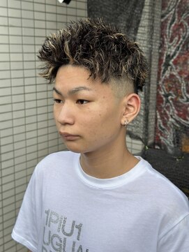 スウェル 押上店(Swell) サーフカール/スパイキーショート/ブルーブラック/眉毛/錦糸町駅