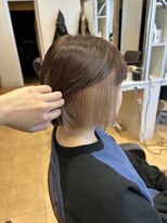 カットウェルズ ラブコオリヤマ 郡山店(Cut Well's Love Koriyama) ワンホンレイヤー/ミルクティーブロンド/ダークブルー/郡山