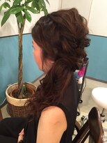 ロカット サロン(Roquat Salon)&nbsp;ロングヘアーサイドダウン【ヘアアレンジ　八王子/立川/立川南】