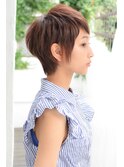 大人かわいい耳かけ小顔ナチュラルショート