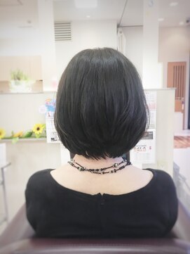 クール ヘアー ギャラリー 神明町店(COOL Hair gallery) ひし形ショート☆美シルエット