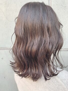 アンサム リリー(UNSOME Lille) 【UNSOMELille】アッシュグレー/きりっぱなしロブ