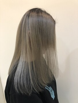 ケリーズグリーン(Kelly's Green) 透けるとん×ホワイトベージュ