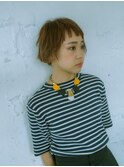 個性派外ハネショートボブ