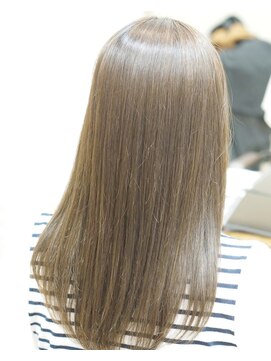 エン(en.) 明るめ縮毛矯正スタイル