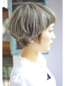 デイズ(days) カーキグレージュマニッシュショートカット20代/30代/40代/50代