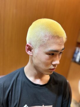 ヘアモード キクチ 銀座店 銀座　金髪ボウズ　理容室