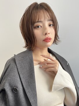 ヴェイン 渋谷(vain) ★くびレイヤー黒髪エモージュ小顔レイヤーロンググレーベージュ