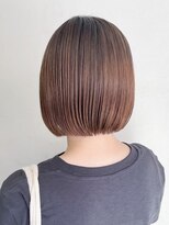 ヒビヲ(HIBIO) ベージュカラータッセルボブ大人ショートボブ顔まわりレイヤー