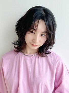 トリッカ シブヤ(TRICCA SHIBUYA) 地毛風カラー/ ミディアムウルフ/艶髪/イメチェン