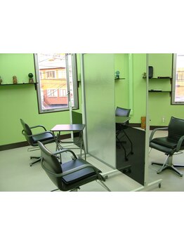 縮毛矯正へのお褒めの口コミ多数◎柔らかい手触りと、ツヤのある自然なストレートヘアを叶えます♪