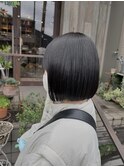 ツヤボブ深みグレー
