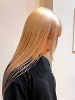 ザ ドッツ(THE DOTS) ロングヘア ブリーチ ハイトーンカラー 顔周りレイヤー 20代