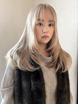 イルウィ(irwi) 【miku/ブリーチ】ミルクティーベージュ/ブロンド/レイヤー