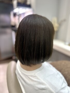 アオ 花咲町(a-o) 大人かわいい前上がりボブ♪