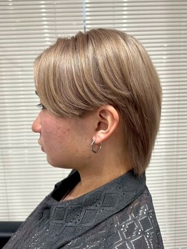 シャイン 大宮(SHINE) メンズカット/パーマ/ヘッドスパ/ブリーチ/眉毛/韓国/大宮/Men's