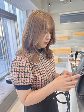 カケル(×.) 韓国風レイヤーカット/ミルクティーベージュ