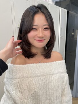 ロミー 本厚木(ROMMY.) 後ろ姿も可愛い！！ミディアムレイヤー◎