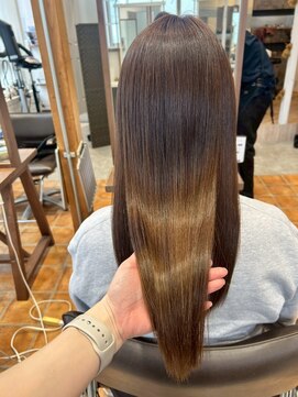 ルチア ヘア フィル 天王寺店(Lucia hair fill) ミディアム顔まわりレイヤーハッシュカット髪質改善天王寺阿倍野